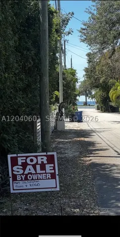 31 Dolphin Road Key Largo FL 33037