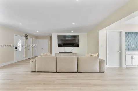 885 Azalea Court Plantation FL 33317
