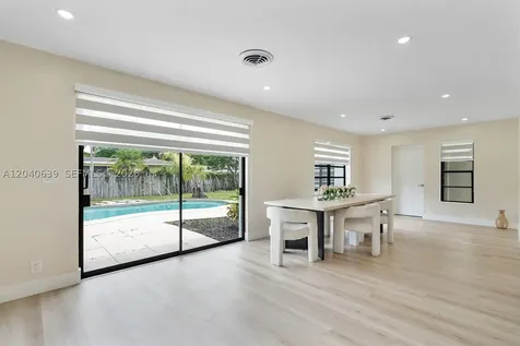885 Azalea Court Plantation FL 33317