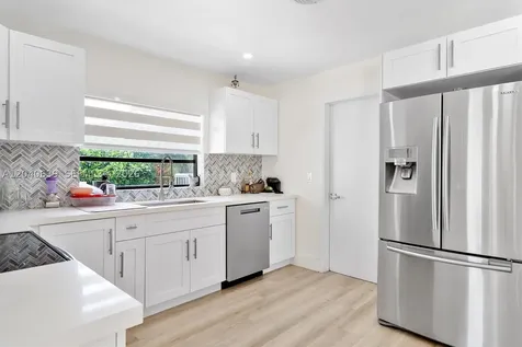885 Azalea Court Plantation FL 33317