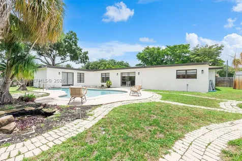 885 Azalea Court Plantation FL 33317
