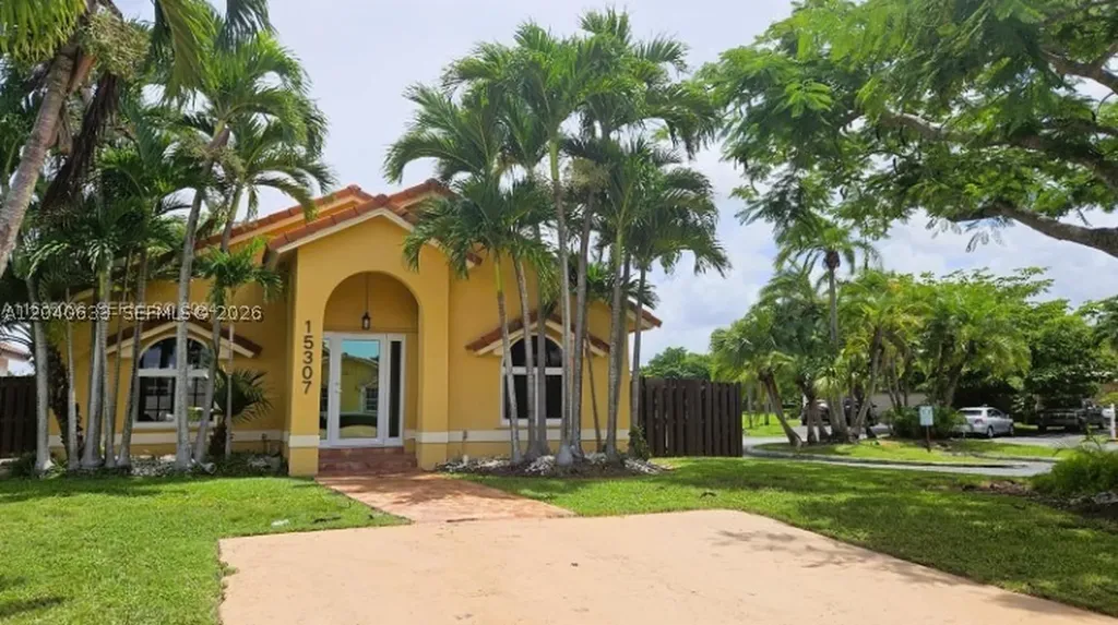 15307 SW 52nd Terrace Miami FL 33185