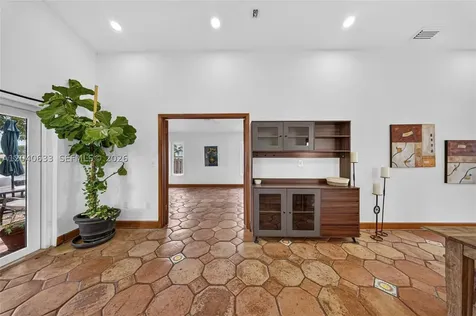 15307 SW 52nd Terrace Miami FL 33185