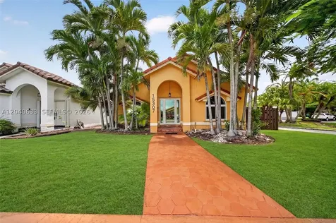 15307 SW 52nd Terrace Miami FL 33185