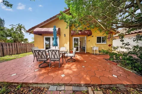 15307 SW 52nd Terrace Miami FL 33185