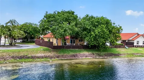 15307 SW 52nd Terrace Miami FL 33185