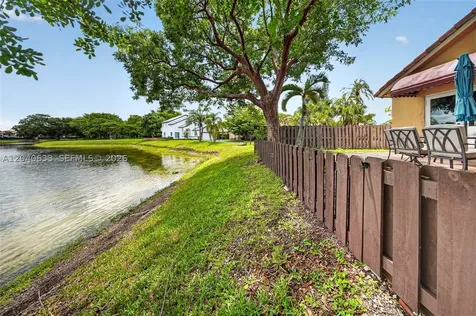 15307 SW 52nd Terrace Miami FL 33185