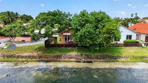 15307 SW 52nd Terrace Miami FL 33185