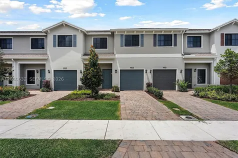 4825 Dillion Street Lake Worth FL 33463