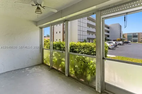 414 SE 10th Street Dania Beach FL 33004