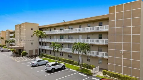 414 SE 10th Street Dania Beach FL 33004