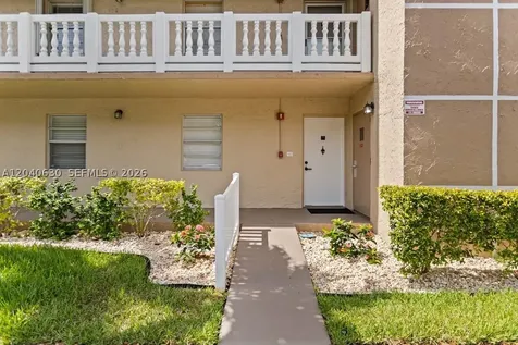 414 SE 10th Street Dania Beach FL 33004
