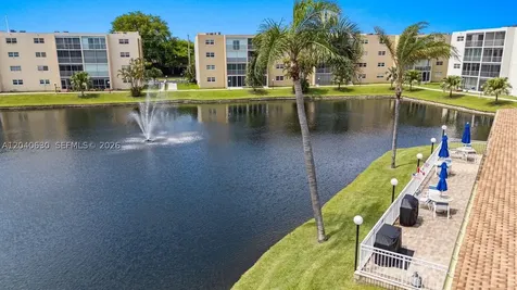 414 SE 10th Street Dania Beach FL 33004