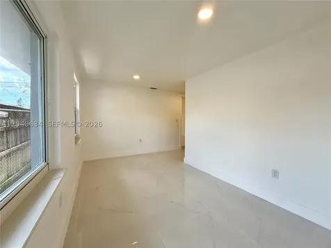228 NW 32nd Avenue Miami FL 33125