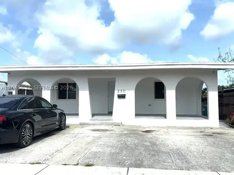 228 NW 32nd Avenue Miami FL 33125