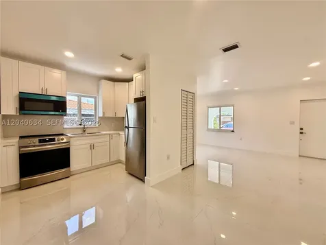 228 NW 32nd Avenue Miami FL 33125