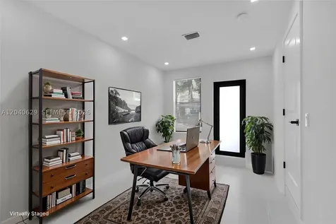 337 W 28th Street Miami Beach FL 33140