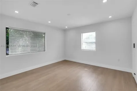337 W 28th Street Miami Beach FL 33140