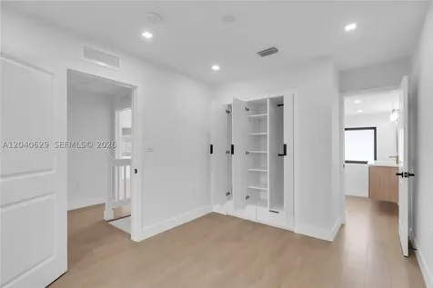 337 W 28th Street Miami Beach FL 33140