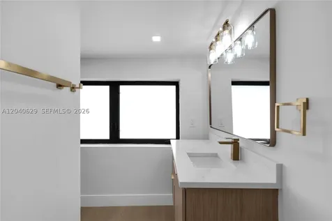 337 W 28th Street Miami Beach FL 33140