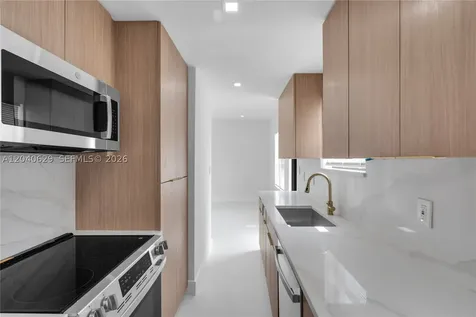 337 W 28th Street Miami Beach FL 33140