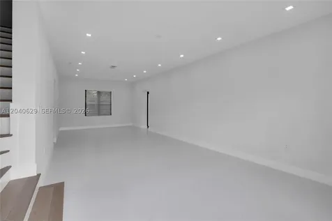 337 W 28th Street Miami Beach FL 33140