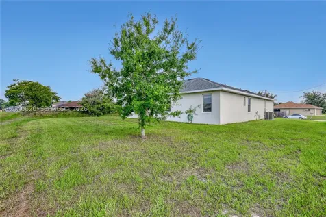 440 SW Undallo Road Port St. Lucie FL 34953