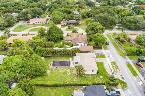 13020 NW 1st Avenue Miami FL 33168