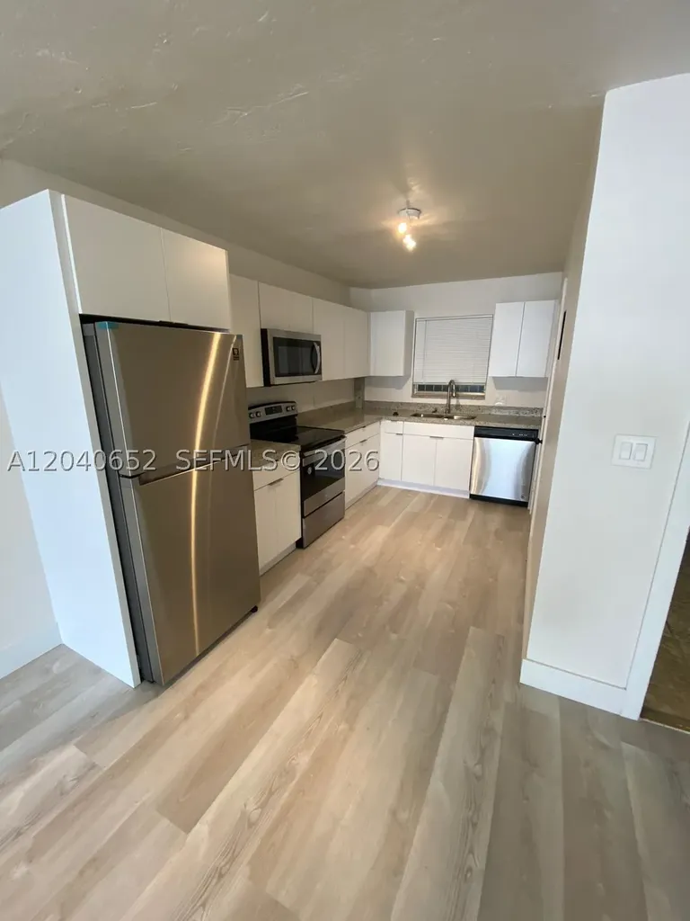 1939 Jefferson Street Hollywood FL 33020