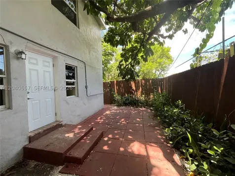 820 SW 31st Avenue Miami FL 33135