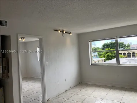444 SW 4th Street Miami FL 33130