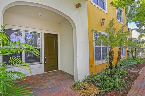 12453 NW 17 Manor Pembroke Pines FL 33028