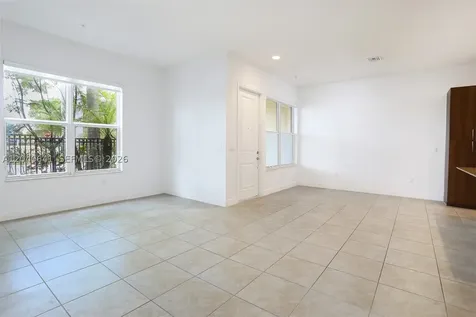 12453 NW 17 Manor Pembroke Pines FL 33028