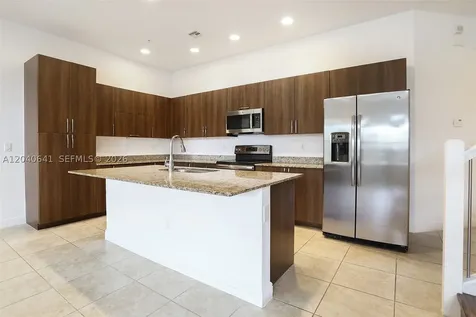 12453 NW 17 Manor Pembroke Pines FL 33028
