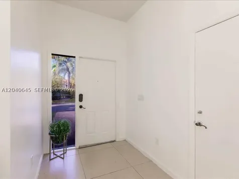 21475 SW 90th Place Cutler Bay FL 33189