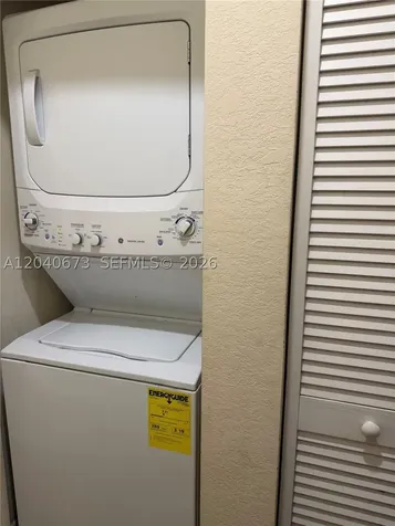 8929 W 35th Way Hialeah FL 33018