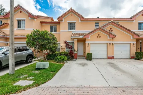 2123 SW 87th Terrace Miramar FL 33025