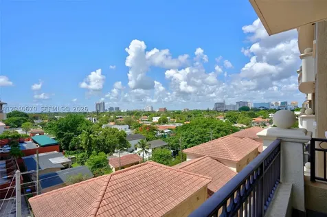 3232 SW 22nd Terrace Miami FL 33145