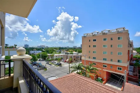 3232 SW 22nd Terrace Miami FL 33145