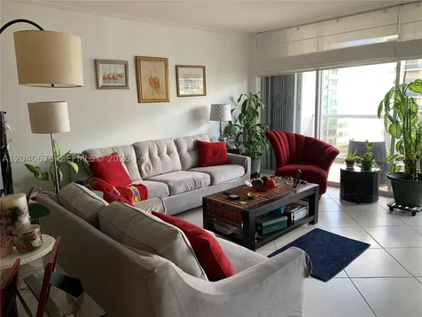 5700 Collins Avenue Miami Beach FL 33140