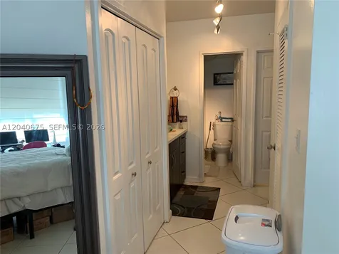 5700 Collins Avenue Miami Beach FL 33140