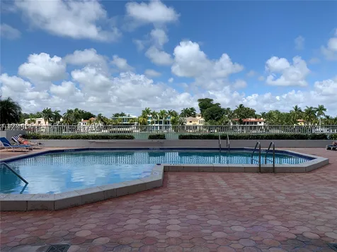 5700 Collins Avenue Miami Beach FL 33140