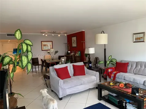 5700 Collins Avenue Miami Beach FL 33140
