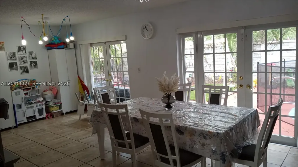 6645 Franklin Street Hollywood FL 33024