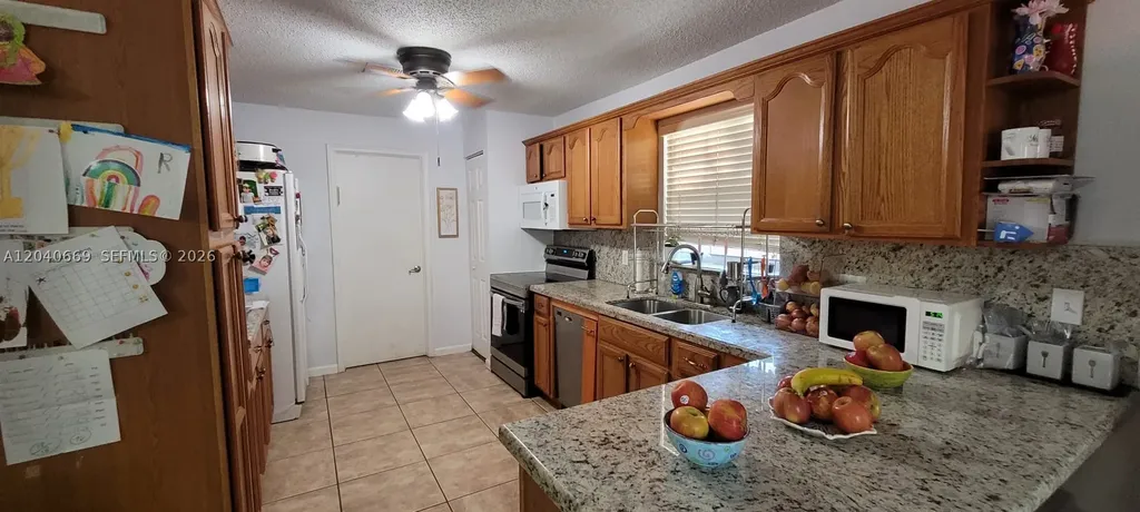 6645 Franklin Street Hollywood FL 33024