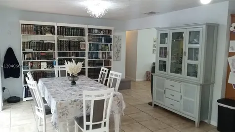 6645 Franklin Street Hollywood FL 33024