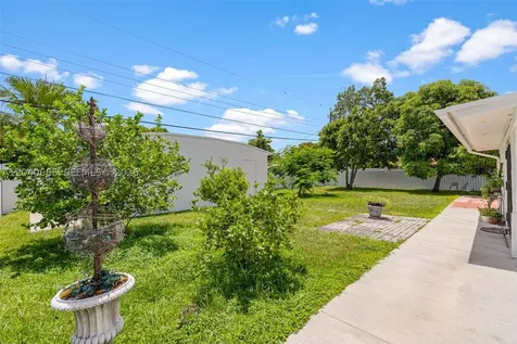 7701 W 16th Court Hialeah FL 33014