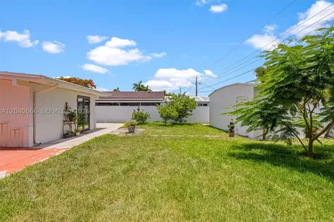 7701 W 16th Court Hialeah FL 33014