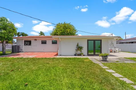 7701 W 16th Court Hialeah FL 33014