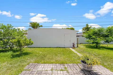 7701 W 16th Court Hialeah FL 33014